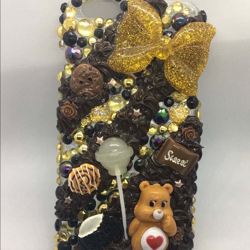 Chocolate & Gold Care Bear iPhone 6/7/8 Plus Case